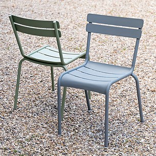 TOTLAC Outdoor-Parkstuhl-Zubehör Landschafts-Outdoor-Stuhl Gusseisenfüße,  Garten-Terrassenstuhl Vierkantstangen-Gussfüße aus Aluminium, kostenlose  DIY-Außenbank : : Garten